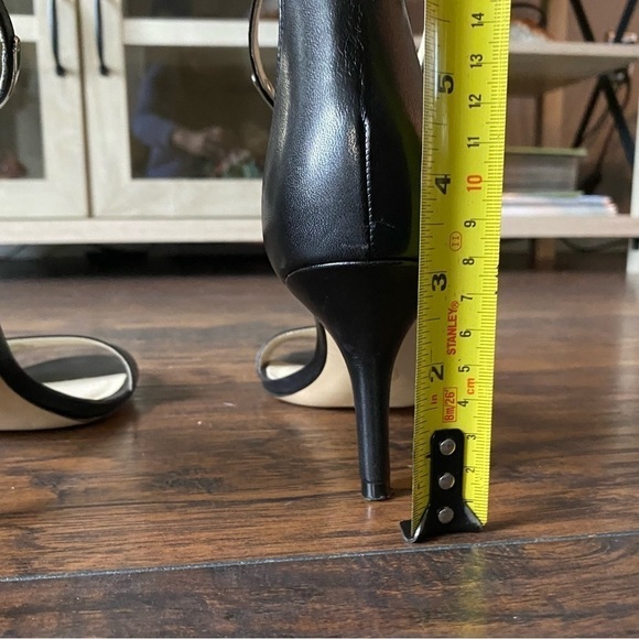 Michael Kors Womens Kristen Mid Ankle Strap Heels - Picture 5 of 11